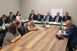 ADSEA sədri Füzulidə vətəndaşlarla görüşüb