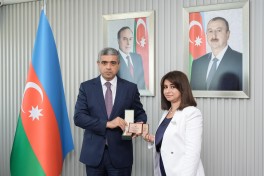 ƏƏSMN-in təltif edilmiş əməkdaşlarına vəsiqələr və medallar təqdim olunub
