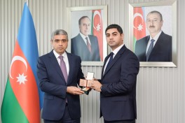 ƏƏSMN-in təltif edilmiş əməkdaşlarına vəsiqələr və medallar təqdim olunub