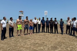 FHN çimərliklərdə silsilə maarifləndirmə tədbirləri keçirib - FOTO