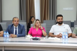 “Azərsun Holdinq”in dəstəyi ilə “Mediada Azərbaycan dili” kitabı nəşr olunub