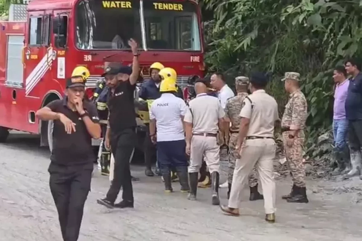 Hindistanda tunelin çökməsi nəticəsində ölənlərin sayı 8-ə çatıb