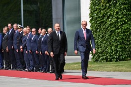​​​​​​​Azərbaycan Prezidentinin Berlində rəsmi qarşılanma mərasimi keçirilib