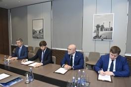 Ceyhun Bayramov Rusiya Prezidentinin köməkçisi ilə görüşüb
