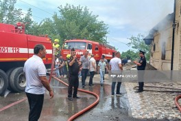 Şəmkirdə yaşayış evində yanğın olub - VİDEO  - FOTO 