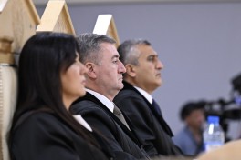 Arayik Harutyunyan və digərlərinin şikayəti üzrə apellyasiya məhkəməsi prokurorların çıxışı ilə davam etdirilib