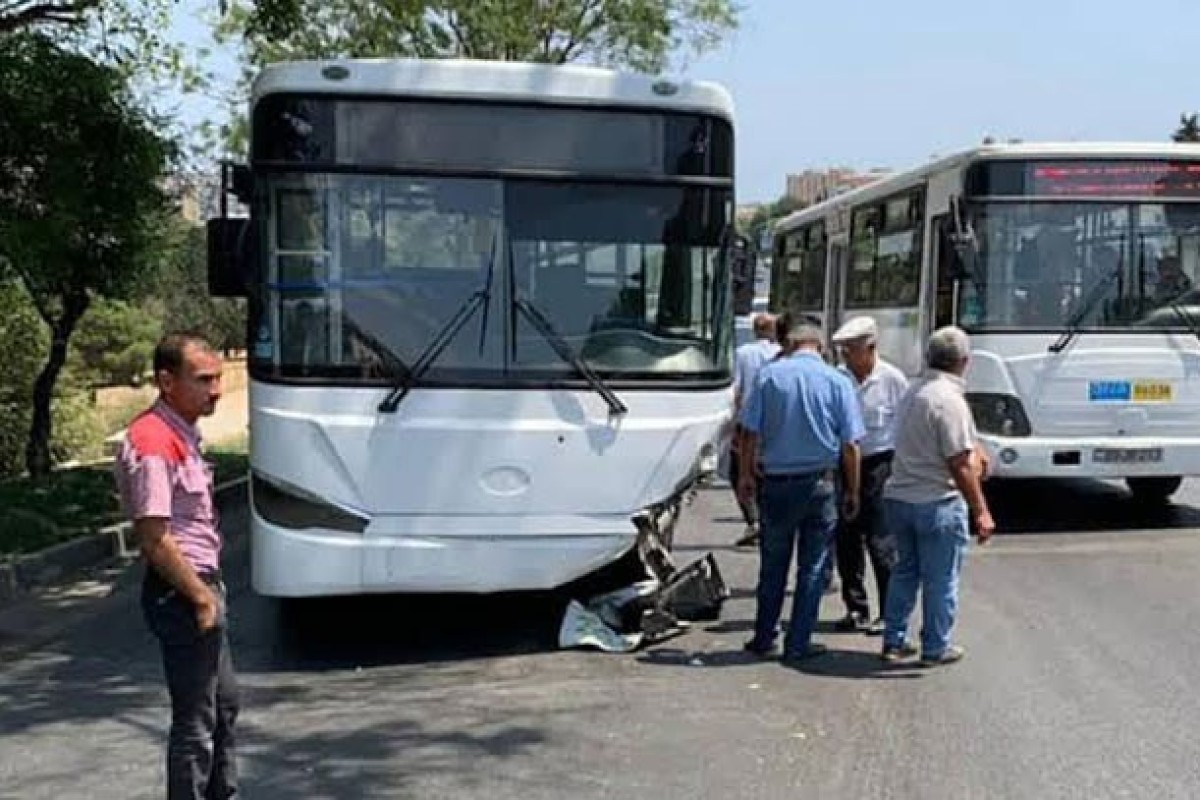 Обнародовано состояние пострадавших при столкновении двух автобусов в Баку