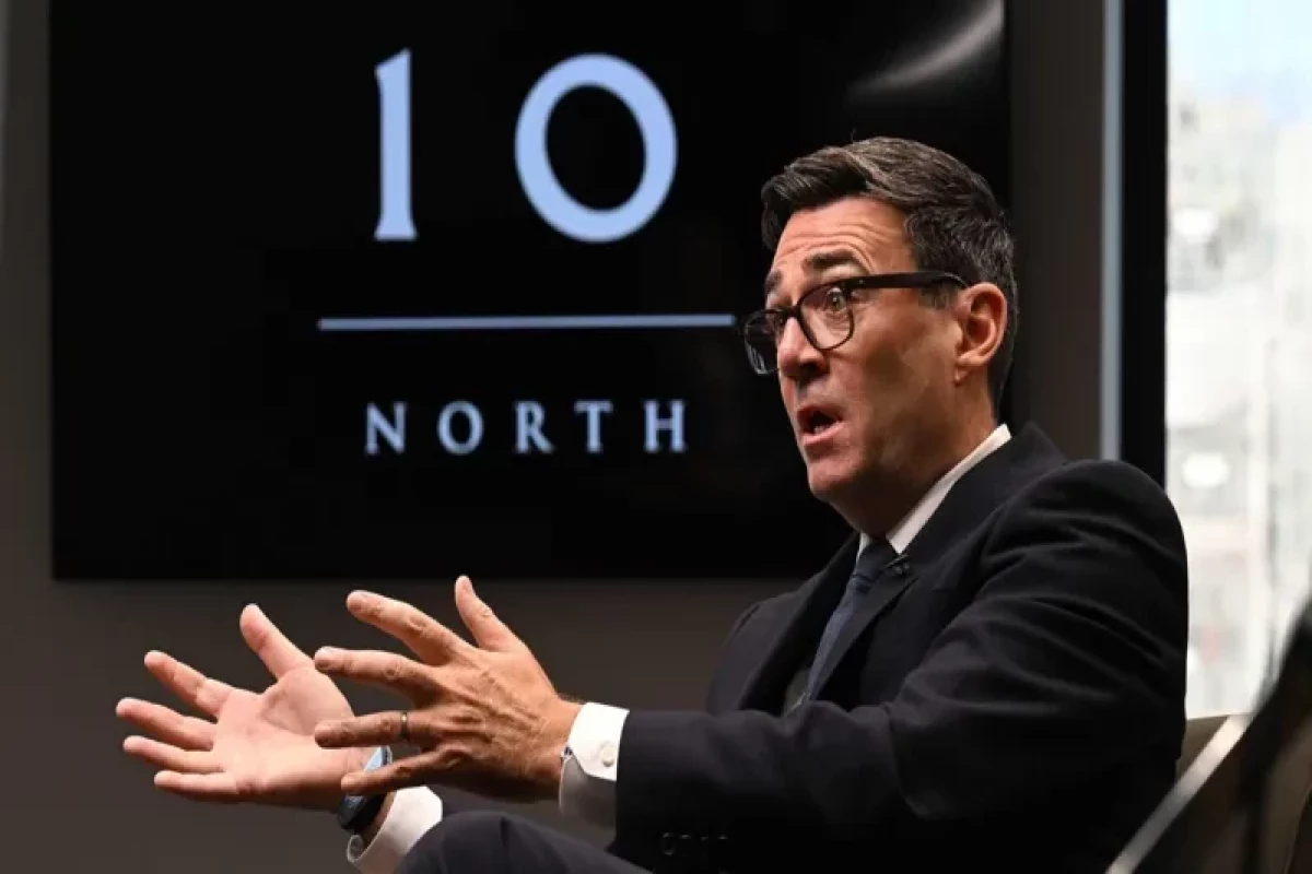 Böyük Britaniyanın baş naziri Endi Börnhem