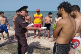 FHN çimərliklərdə silsilə maarifləndirmə tədbirləri keçirib - FOTOLENT 