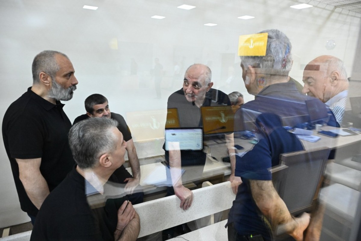 Arayik Harutyunyan və digərlərinin apellyasiya məhkəməsi prokurorların çıxışları ilə davam etdirilib