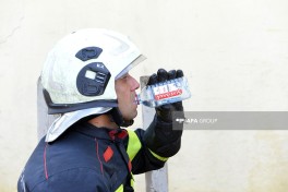 Binəqədi-Novxanı-Mehdiabad yolunda obyektdə yanğın məhdudlaşdırılıb - YENİLƏNİB-1  - FOTO  - VİDEO 