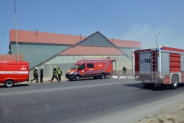 Binəqədi-Novxanı-Mehdiabad yolunda obyektdə yanğın məhdudlaşdırılıb - YENİLƏNİB-1  - FOTO  - VİDEO 