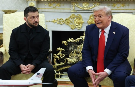 Trampın Zelenski ilə görüşü təxminən bir saat davam edib