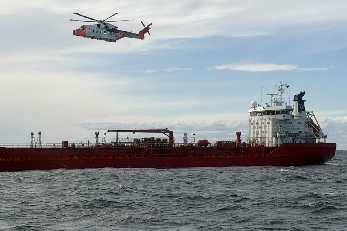 Norveçdə sulfat turşusu daşıyan tankerdə yanğın baş verib