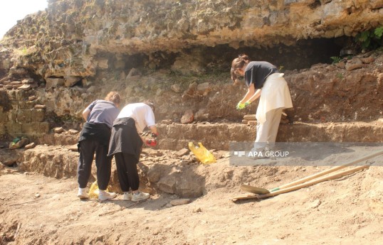 Astarada Əlişa qalasında qazıntılar zamanı qədim memarlıq elementləri aşkarlanıb - FOTO 