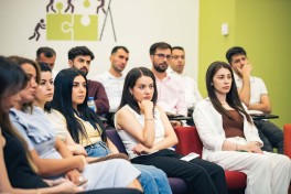 Bank of Baku-da “Hepatiti tanı, səhhətini qoru” seminarı baş tutub