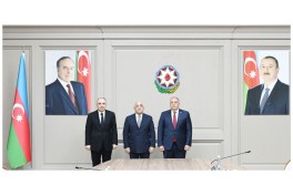 Baş nazir Əli Əsədov Gürcüstanın Baş prokuroru ilə görüşüb