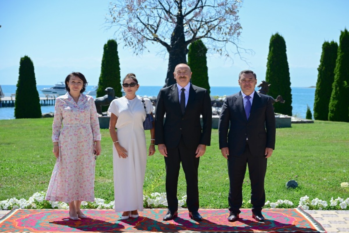 Çolpon-Ata şəhərində Prezident İlham Əliyevin və birinci xanım Mehriban Əliyevanın şərəfinə dövlət ziyafəti verilib - FOTO 