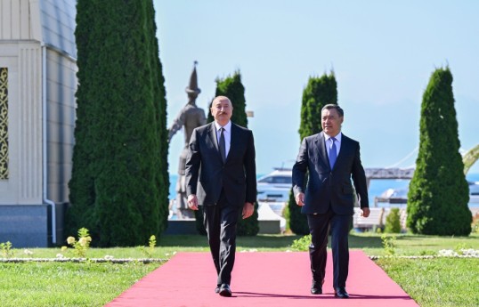 Prezident İlham Əliyevin Çolpon-Ata şəhərində rəsmi qarşılanma mərasimi olub - FOTO 