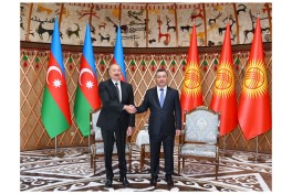 Çolpon-Ata şəhərində Azərbaycan Prezidenti İlham Əliyevin Qırğızıstan Prezidenti ilə təkbətək görüşü keçirilib