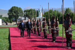 Prezident İlham Əliyevin Çolpon-Ata şəhərində rəsmi qarşılanma mərasimi olub - FOTO 