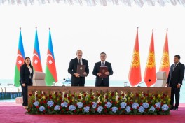 Azərbaycan və Qırğızıstan arasında sənədlərin mübadiləsi olub - YENİLƏNİB  - FOTO 