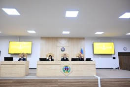 Arayik Harutyunyan və digərlərinin şikayətləri üzrə apellyasiya məhkəməsində hakimlər kollegiyası müşavirəyə gedib