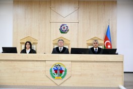 Arayik Harutyunyan və digərlərinin şikayətləri üzrə apellyasiya məhkəməsində hakimlər kollegiyası müşavirəyə gedib