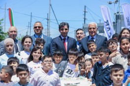 Neftçi övladları öz bayram günlərini valideynlərinin peşələri ilə tanış olmaqla keçiriblər