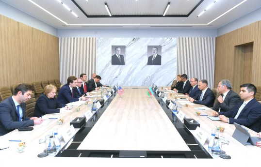 Zəngəzur və Orta Dəhlizlə bağlı ABŞ şirkətlərinin iştirak perspektivləri müzakirə olunub