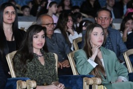 Akademik Musiqili Teatrda “Balaca şahzadə” əsəri əsasında hazırlanmış eyniadlı tamaşa nümayiş olunub