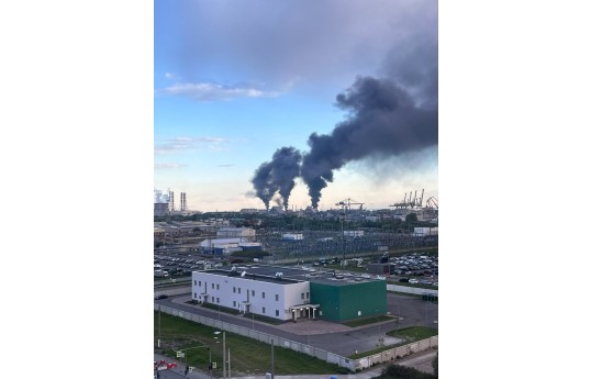 Rusiya Ukraynanın 354 PUA-sını vurub, Beynəlxalq İqtisadi Forumun keçirildiyi Sankt-Peterburqda neft terminalı yanır - FOTO  - VİDEO 