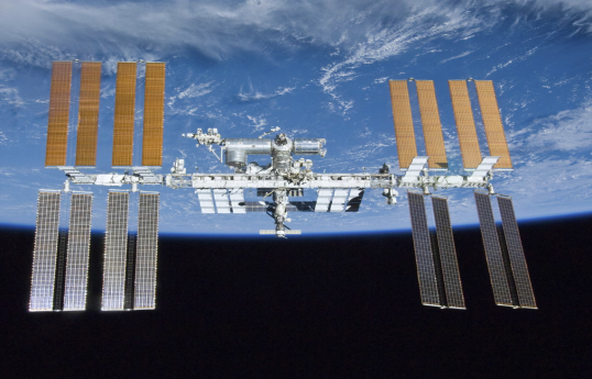 NASA astronavtlara hava sızması səbəbindən mümkün təxliyəyə hazırlaşmaq göstərişi verib