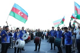 Avropa çempionu olan Azərbaycanın minifutbol yığması Vətənə qayıdıb - FOTO  - YENİLƏNİB 