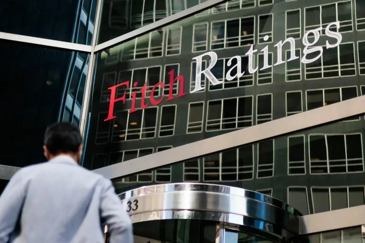 Fitch: Стратегические валютные резервы Азербайджана в 2026 году достигнут 93 млрд долларов