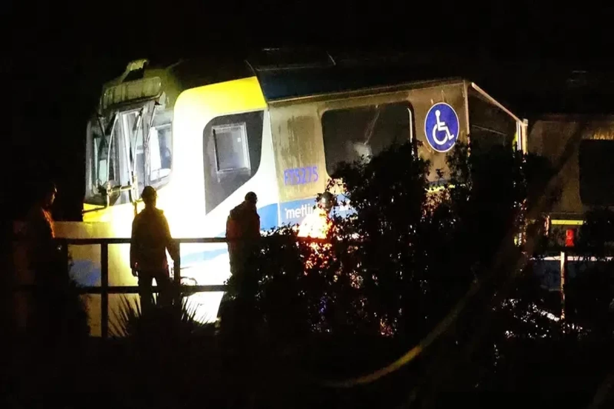Train derails in New Zealand’s capital, six injured: Police