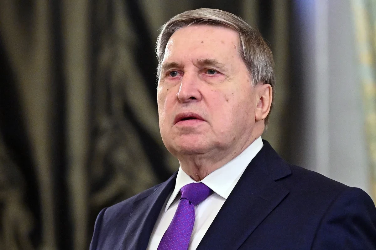 Yuri Uşakov: Rusiya Kiyevlə həm açıq, həm də qapalı təmasları saxlayır