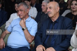Qulu Ağsəsin “Saat 6-nı gözləyirəm” kitabının təqdimat mərasimi keçirilib - FOTO 