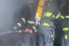 Bakıda obyektdə yanğın başlayıb - YENİLƏNİB  - FOTO  - VİDEO 