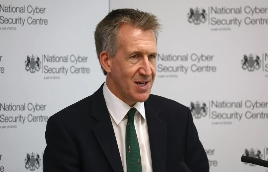 Den Carvis Böyük Britaniyanın müdafiə naziri təyin edilib