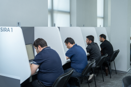 Xüsusi icra məmuru fəaliyyəti ilə məşğul olmaq istəyənlərlə test imtahanı keçirilib - FOTO 