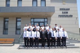 Baş prokuror Nərimanov rayonunda vətəndaşları qəbul edib