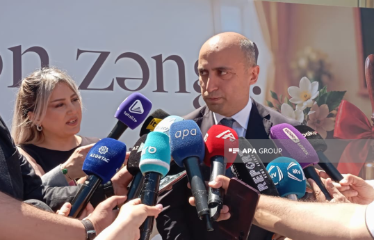 Elm və təhsil naziri Emin Əmrullayev