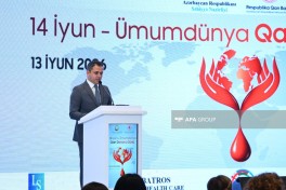 Ümumdünya Qan Donoru Gününə həsr olunmuş tədbir keçirilib - FOTO 