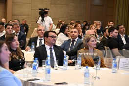 Ümumdünya Qan Donoru Gününə həsr olunmuş tədbir keçirilib - FOTO 