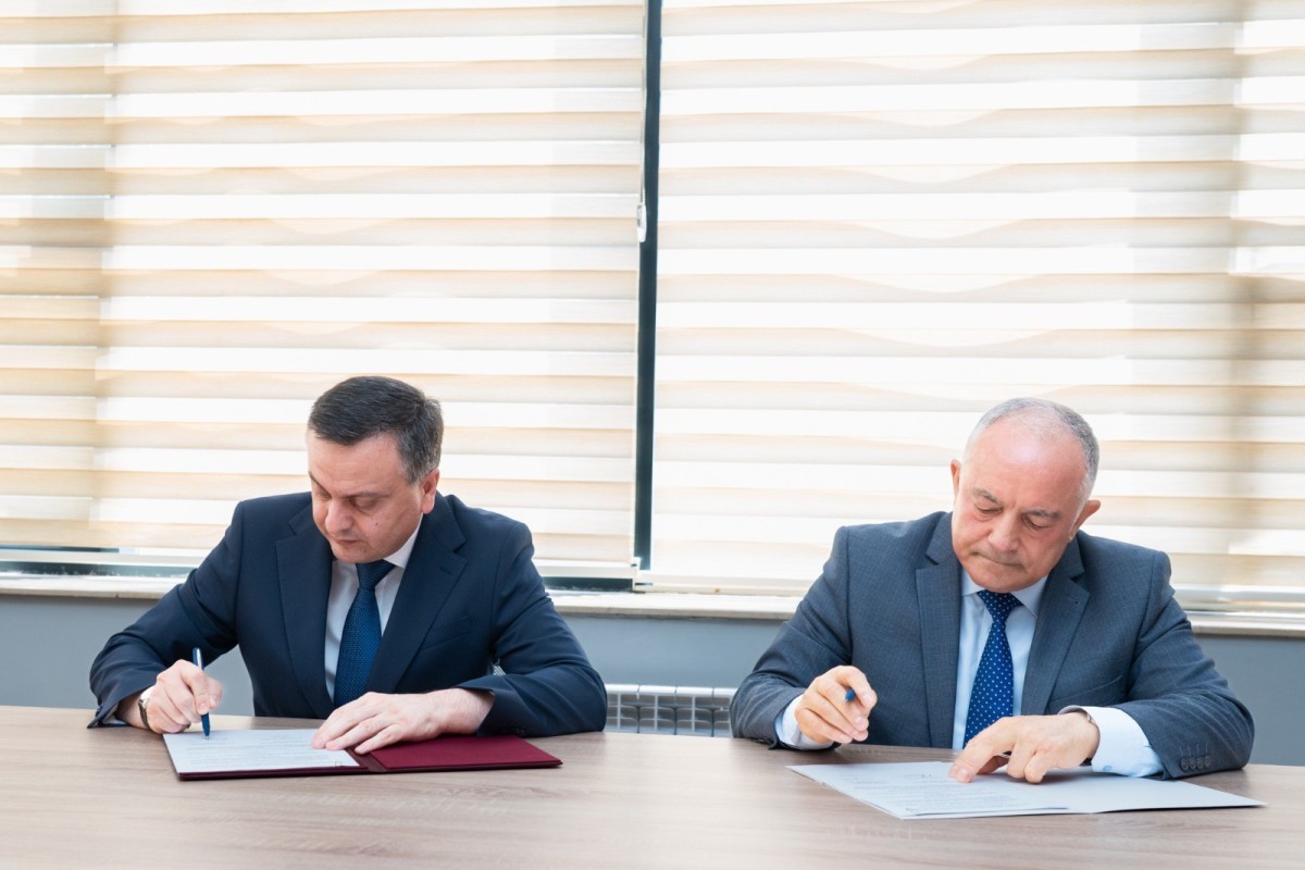 Məhkəmə Ekspertizası Mərkəzi ilə AzTU arasında memorandum imzalanıb