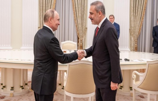 Putin Kazanda Hakan Fidanla görüşəcək