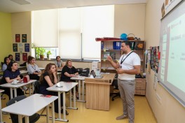 Avropa Azərbaycan Məktəbində süni intellektlə bağlı tədbir keçirilib - FOTO 