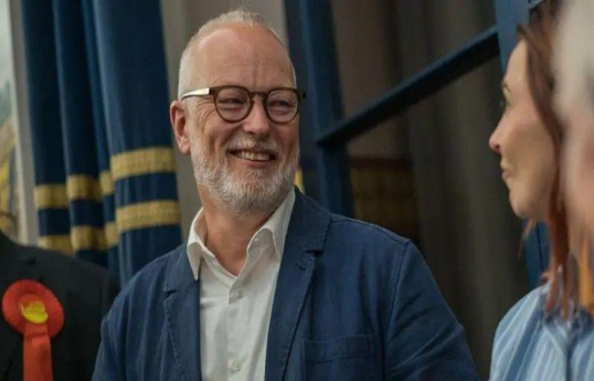 Böyük Britaniyanın investisiya naziri Lord Ceyson Stokvud