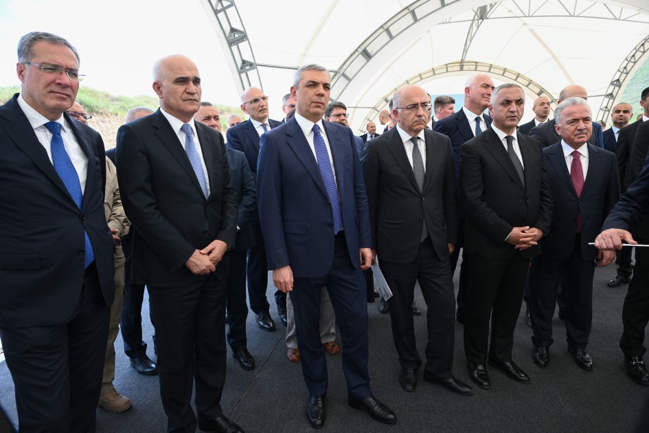 Əlaqələndirmə Qərargahının iclasının iştirakçıları “Dəmirli” Filiz Emalı Kompleksində görülən işlərlə tanış olub